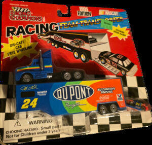 Racing Champions Jeff Gordon 24 DuPont 1995 Edition Racing Team Transporter